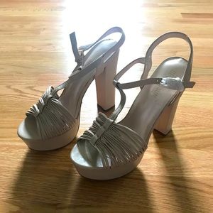 De Blossom Block Heel Shoe